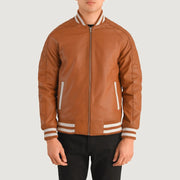 Vue détaillée of Varsity collar &amp; Zipper Hardware on Pascal Camel Marron Leather Varsity Veste en Cuir pour Homme