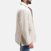 
Vue détaillée of Notch & Button Hardware on Professor By Day Suede Blazer en Cuir pour Homme en Cuir pour Homme