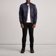 Vue détaillée of Varsity &amp; Zipper Hardware on Quinton MA-1 Bleu Blouson Bomber en Cuir pour Homme
