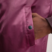 Vue intérieure Showing Polyester Lining &amp; Deux poches intérieures