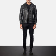 Men's Raiden Black Leather Biker Jacket - Vue de profil avec coupe de manche ergonomique