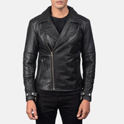 Vue détaillée of Notch &amp; Zipper Hardware on Men's Raiden Black Leather Biker Jacket