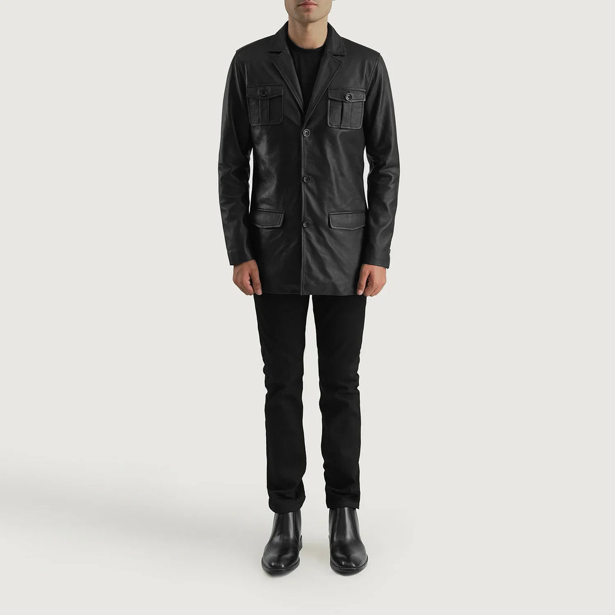 
Ray Cutler Black Leather Blazer - Vue de profil mettant en valeur la coupe de manche ergonomique