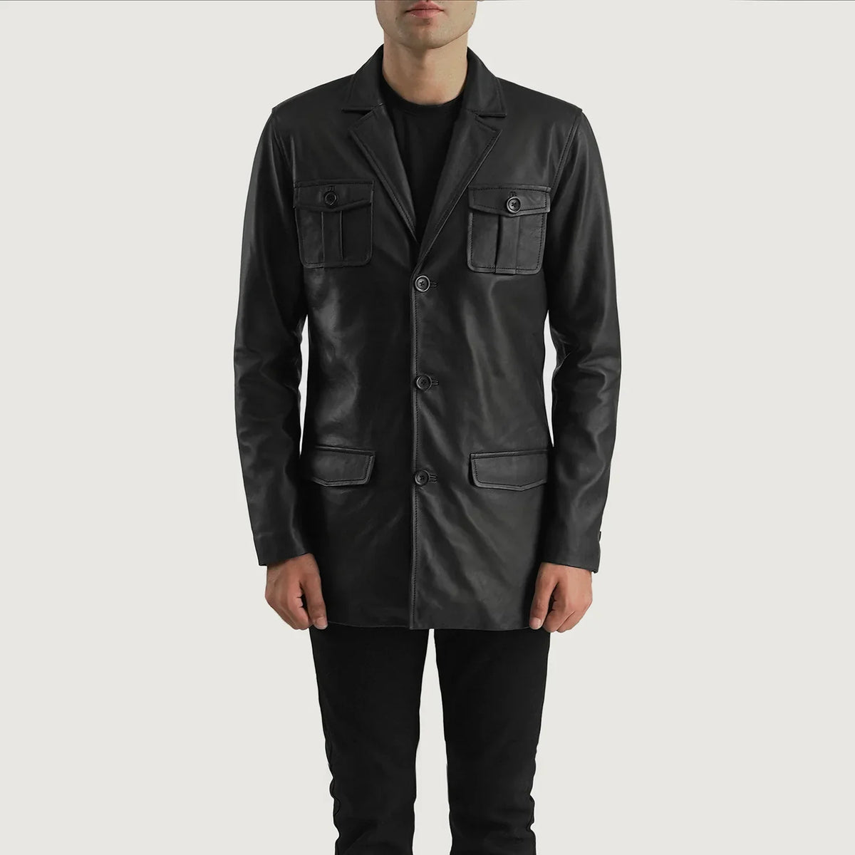 
Vue détaillée of Band & Button Hardware on Ray Cutler Black Leather Blazer