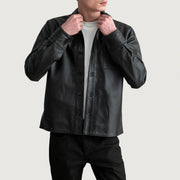 
Scout Noir Leather Shirt pour Homme in Black Sheepskin Leather - Vue de face & silhouette ajustée | Acheter en ligne