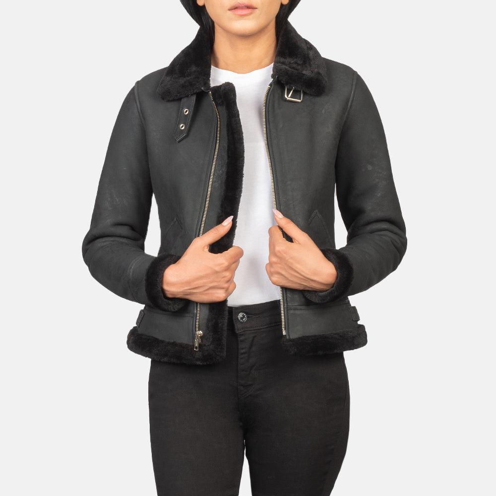 Women's Sherilyn B-3 Distressed Black Leather Bomber Jacket in Distressed Black Sheepskin Snuffed - Vue de face &amp; silhouette ajustée | Acheter en ligne
