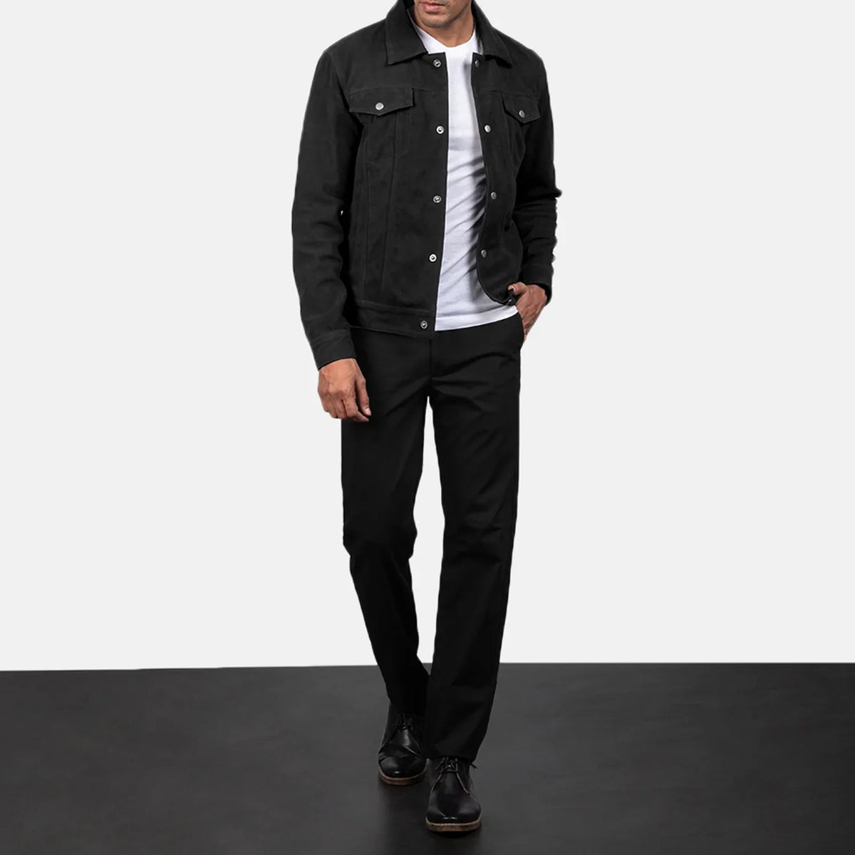 Men's Stallon Black Suede Jacket - Vue de profil avec coupe de manche ergonomique