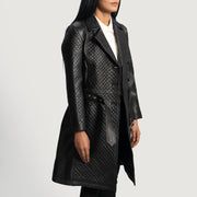 
Black Sheepskin Leather Trench Coat - Vue arrière montrant la carrure ajustée et l'ourlet net