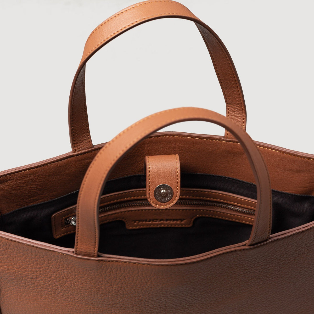 
The Poet Sac cabas en cuir – alternate product view 8