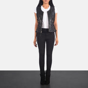 Women's Vanda Noir Leather Biker Vest pour Femme - Vue de profil avec coupe de manche ergonomique