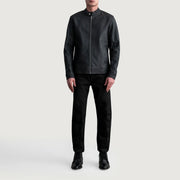 Vue détaillée of Snap Button &amp; Zipper Hardware on Zen Tumbled Noir Veste Motard en Cuir pour Homme